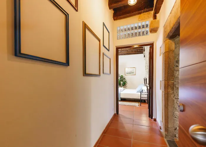 Appartamento Bravissimo 1593, Medieval Charm *