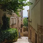 Bravissimo 1593, Pedestrian Area With Medieval Charm Апартаменты *