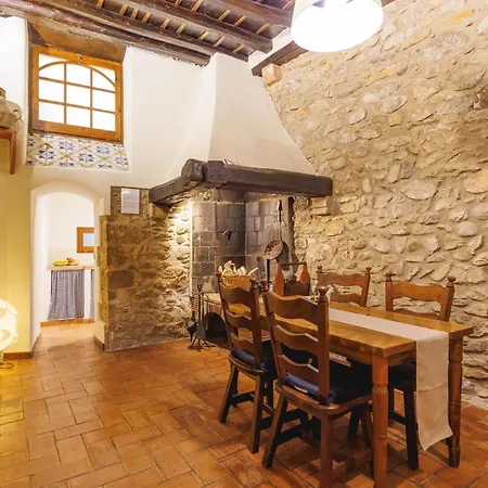 Bravissimo 1593, Medieval Charm Lejlighed
