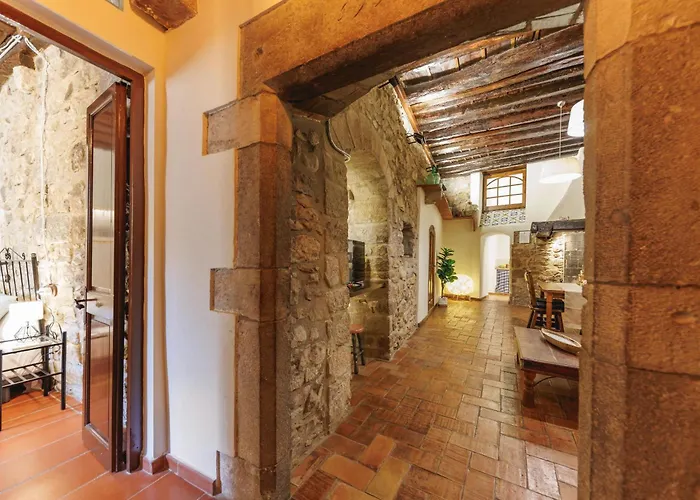 Bravissimo 1593, Pedestrian Area With Medieval Charm * 赫罗纳