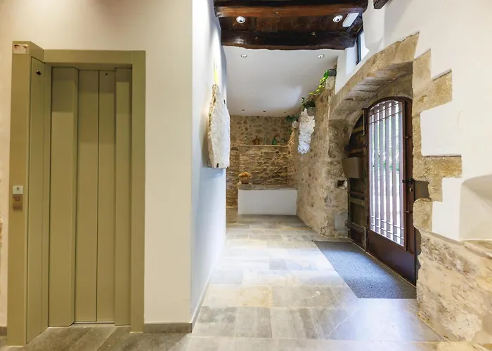 Bravissimo 1593, Pedestrian Area With Medieval Charm * 赫罗纳