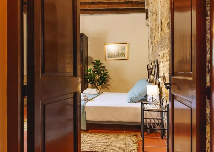 Bravissimo 1593, Pedestrian Area With Medieval Charm